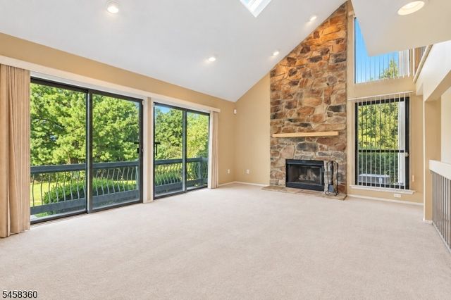 9 Brook St, Franklin Twp., NJ 08873