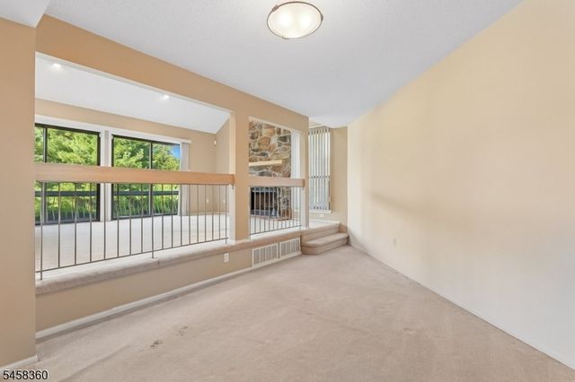 9 Brook St, Franklin Twp., NJ 08873