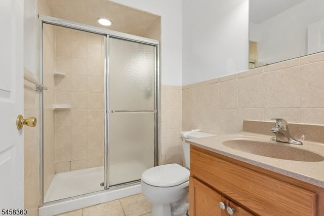 9 Brook St, Franklin Twp., NJ 08873