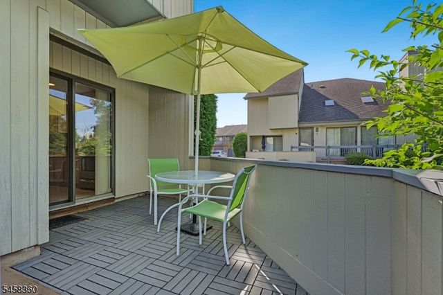9 Brook St, Franklin Twp., NJ 08873