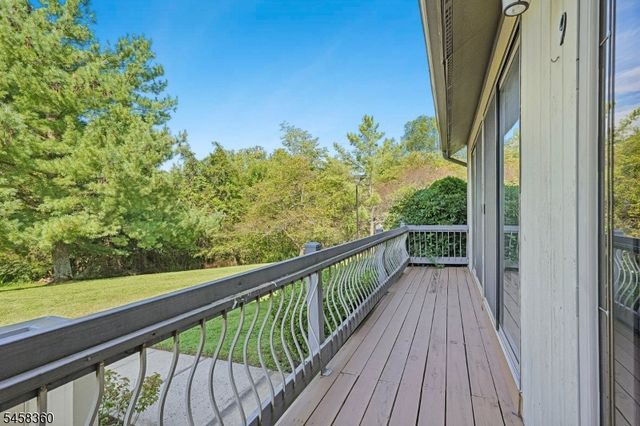 9 Brook St, Franklin Twp., NJ 08873