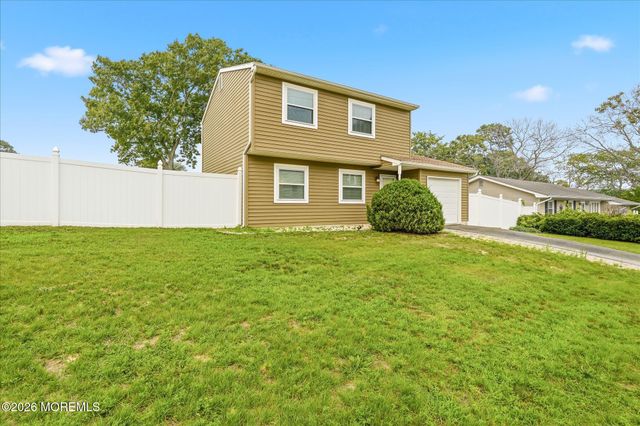 1948 Teakwood Road, Toms River, NJ 08753