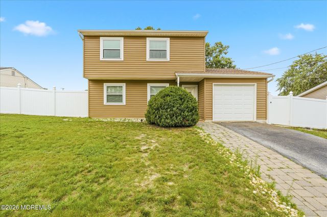 1948 Teakwood Road, Toms River, NJ 08753