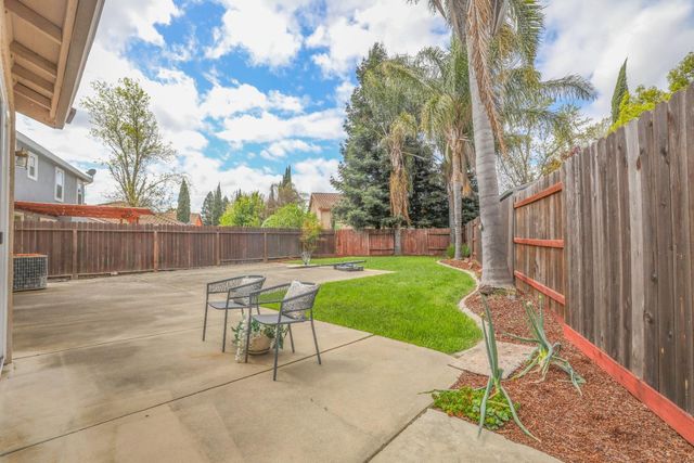3355 Calla Lily Way, Sacramento, CA 95833