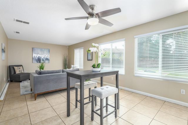 3355 Calla Lily Way, Sacramento, CA 95833