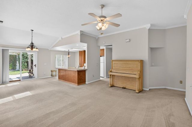 2395 Cayman Dr, Lodi, CA 95240