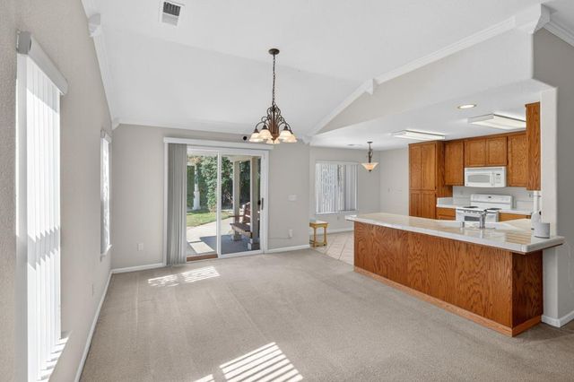 2395 Cayman Dr, Lodi, CA 95240