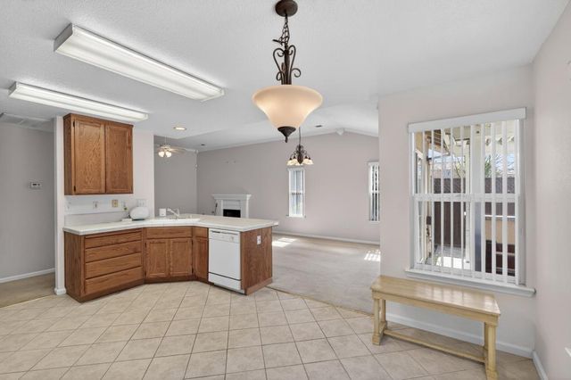 2395 Cayman Dr, Lodi, CA 95240