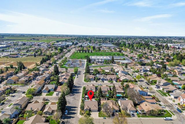 2395 Cayman Dr, Lodi, CA 95240