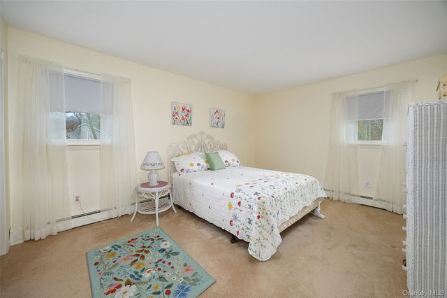 13 Chestnut Street, Red Hook, NY 12571