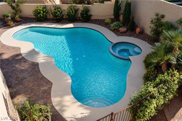 8205 Lucky Charm Court, Las Vegas, NV 89149