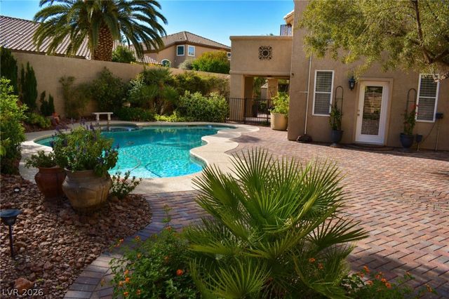 8205 Lucky Charm Court, Las Vegas, NV 89149