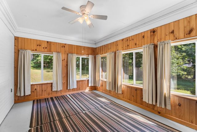 9 Jim Ash Rd, Palmer, MA 01069