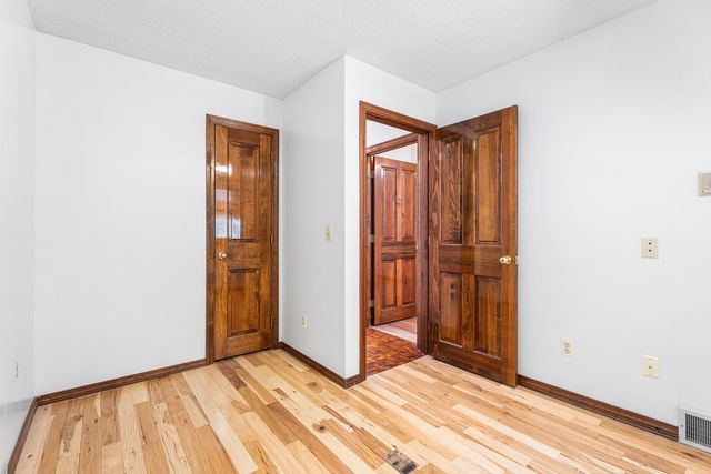 9 Jim Ash Rd, Palmer, MA 01069