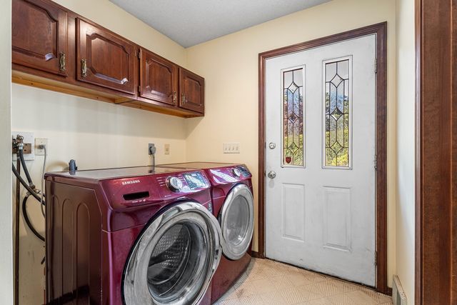9 Jim Ash Rd, Palmer, MA 01069