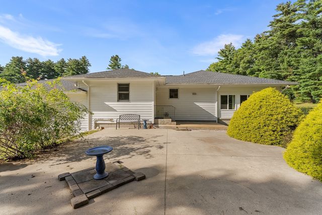 9 Jim Ash Rd, Palmer, MA 01069