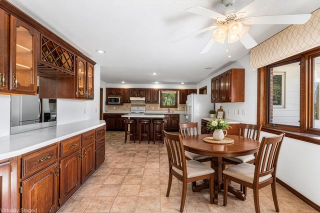 9 Jim Ash Rd, Palmer, MA 01069