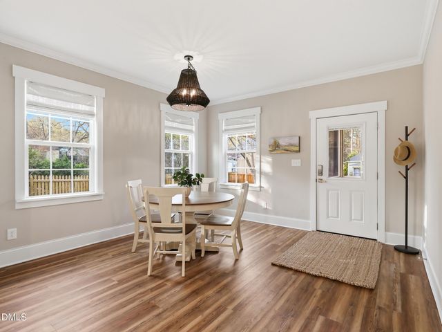 129 E Chestnut Avenue, Wake Forest, NC 27587