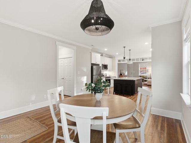 129 E Chestnut Avenue, Wake Forest, NC 27587