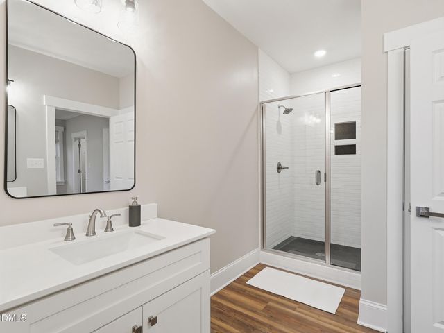 129 E Chestnut Avenue, Wake Forest, NC 27587