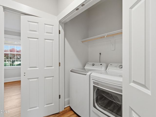 129 E Chestnut Avenue, Wake Forest, NC 27587