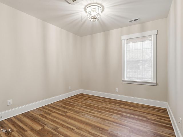 129 E Chestnut Avenue, Wake Forest, NC 27587