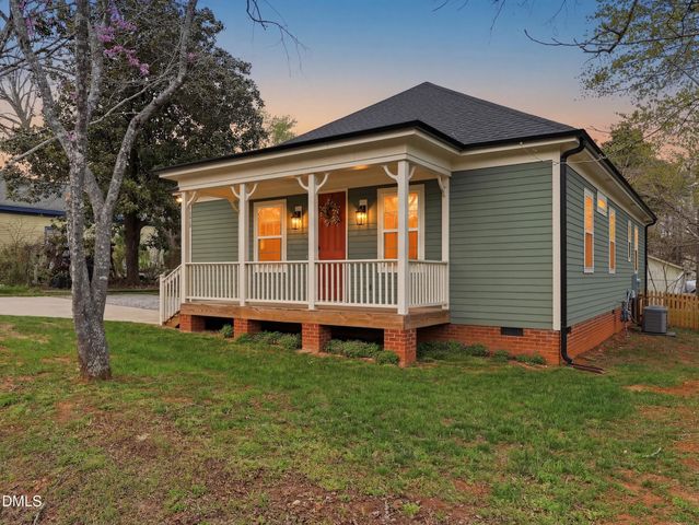 129 E Chestnut Avenue, Wake Forest, NC 27587