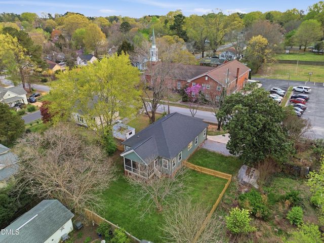 129 E Chestnut Avenue, Wake Forest, NC 27587