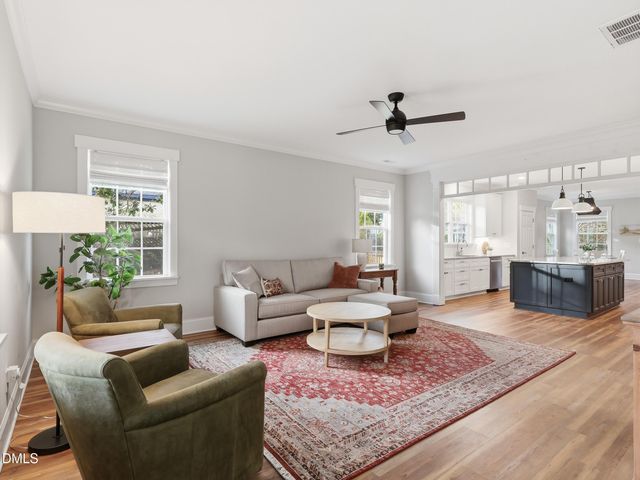 129 E Chestnut Avenue, Wake Forest, NC 27587