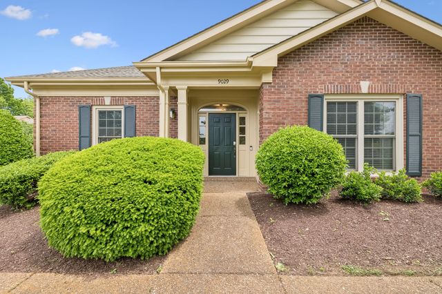 9029 Sawyer Brown Rd, Nashville, TN 37221