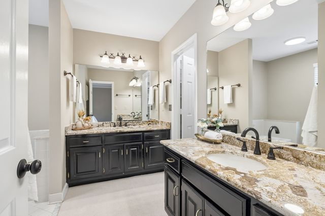 9029 Sawyer Brown Rd, Nashville, TN 37221