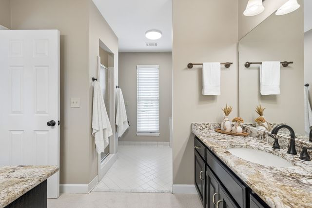 9029 Sawyer Brown Rd, Nashville, TN 37221