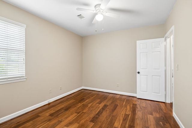9029 Sawyer Brown Rd, Nashville, TN 37221