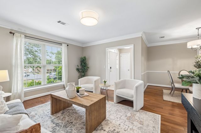 9029 Sawyer Brown Rd, Nashville, TN 37221