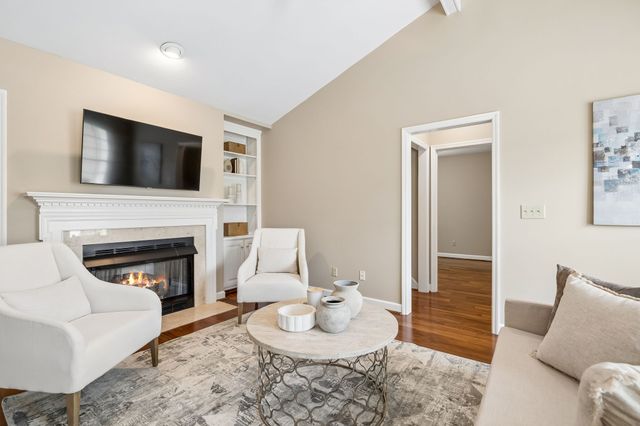 9029 Sawyer Brown Rd, Nashville, TN 37221