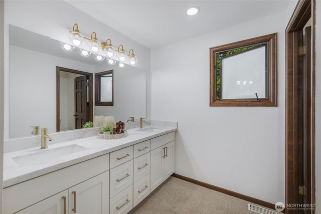 15155 NE 6th Street, Bellevue, WA 98007