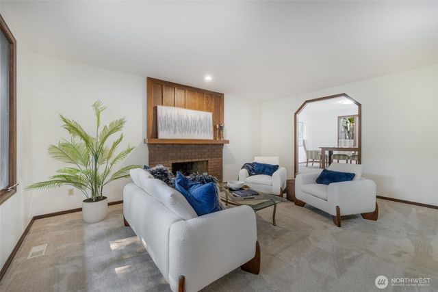 15155 NE 6th Street, Bellevue, WA 98007