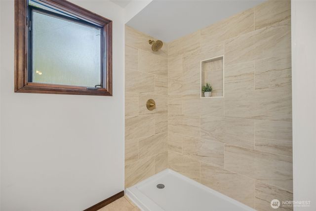 15155 NE 6th Street, Bellevue, WA 98007