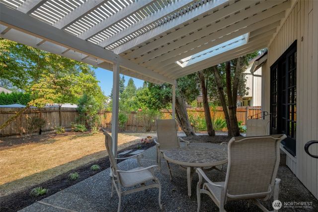 15155 NE 6th Street, Bellevue, WA 98007
