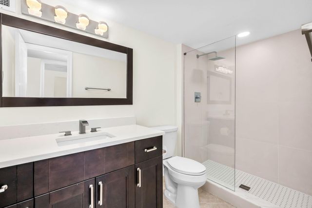 1000 S Ocean Blvd 17G, Pompano Beach, FL 33062