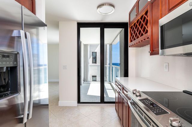 1000 S Ocean Blvd 17G, Pompano Beach, FL 33062