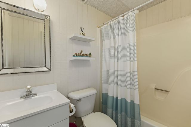 155 Waterford Drive, Inman, SC 29349