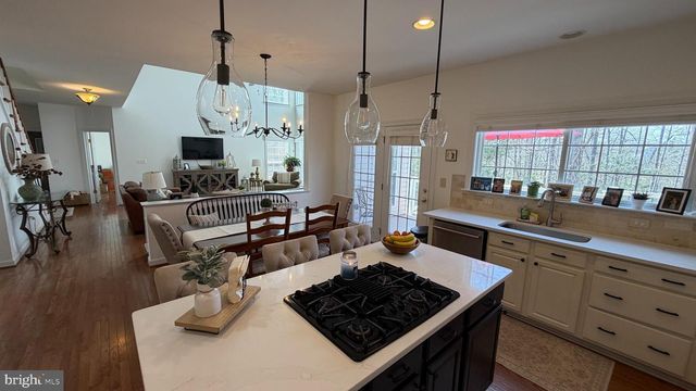 10 DECOY LN, Stafford, VA 22556