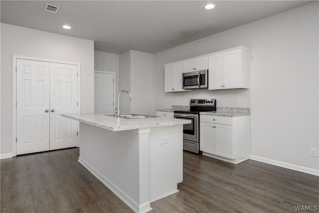 12540 Waterbury, Moundville, AL 35474