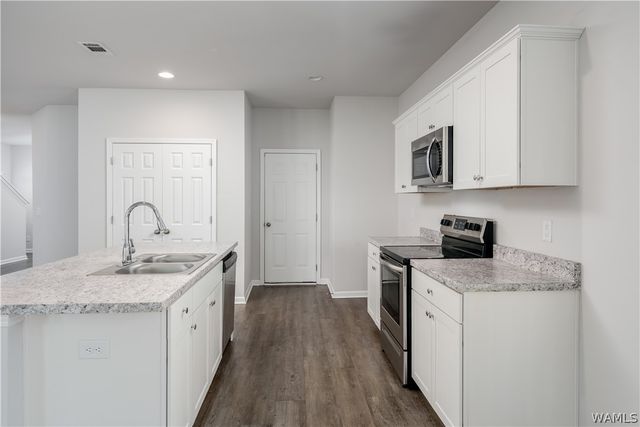 12540 Waterbury, Moundville, AL 35474