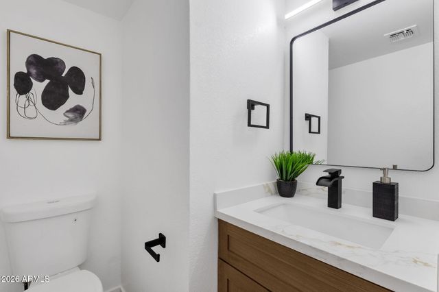 2121 S PENNINGTON -- 21, Mesa, AZ 85202