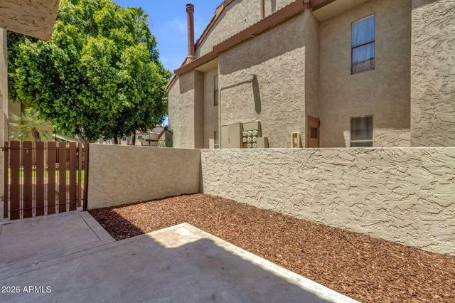 2121 S PENNINGTON -- 21, Mesa, AZ 85202