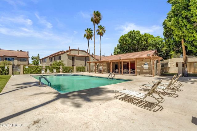 2121 S PENNINGTON -- 21, Mesa, AZ 85202