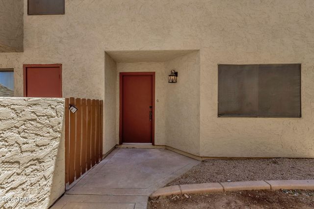2121 S PENNINGTON -- 21, Mesa, AZ 85202