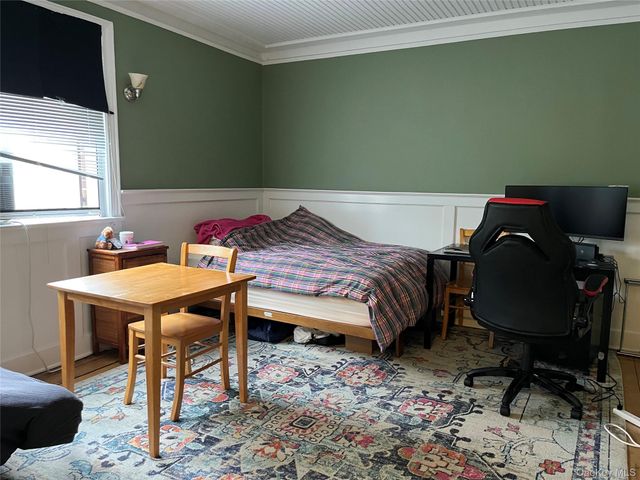 38-30 Douglaston Parkway 4C, Douglaston, NY 11363